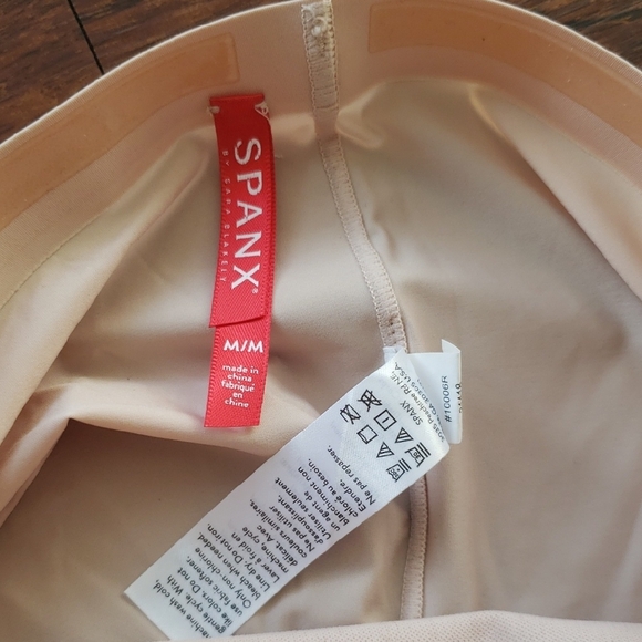 Spanx High-Waisted Nude Shapewear Shorts Size Medium - Picture 2 of 5